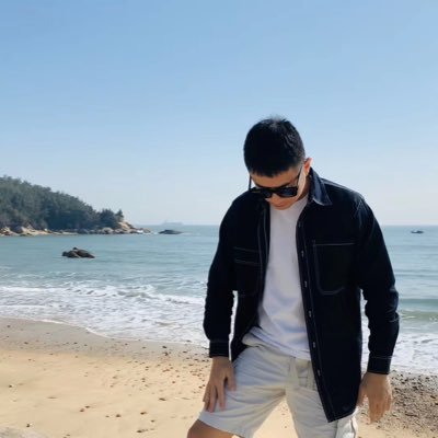 LQUU0WaysgBpuiT's profile picture. 