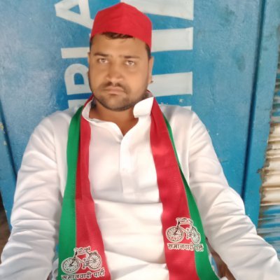 5rwcIIMGIXwCiNr's profile picture. हम सब को मिलकर एक ऐसा भारत का निर्माण करना चाहिए जिससे सभी के दिलो में न जाती का भेद हो और न मजहब का, जिसमे सिर्फ एक जाती और एक मजहब हो और वो  हो हिंदुस्तानी...
