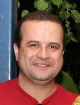 Sempre em frente e a passos firmes.