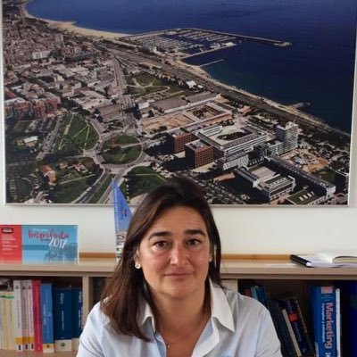 gerent del port de Mataro, enginyera de camins i doctorada en ciències del mar
