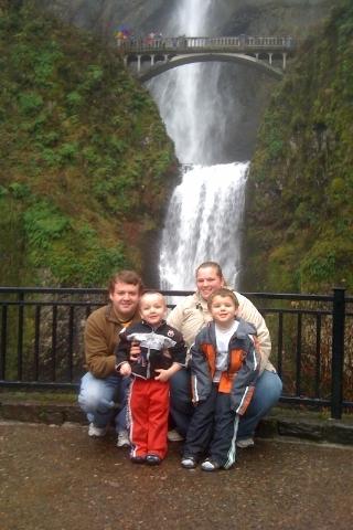 dan_and_ashley's profile picture. 