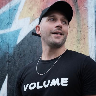 DJ MΔC Profile