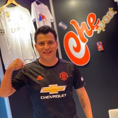 ChegerardoTN8's profile picture. Medio loco del coco y no de la mente. Facebook:Che Gerardo     Instagram:Chegerardo23