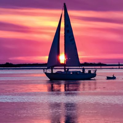 Andrew Dees (Photographer-Videographer) @floridiancreat1 = Retweet ~ Not Everyone Watches the Sunset. But Everyone Should ~ https://t.co/aH67Pqpbx2