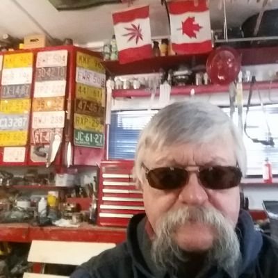 Follower of Jesus.  Motorcycles , 
blues, classical music, beer. #pro -life,  #pro- gun, #pro-Israel.
Polish Canadian.  I follow back when Twitter let's me!