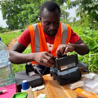 p_roamba's profile picture. rat milittant terrorisant des elephants