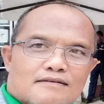 tomenzki's profile picture. Strike while the Iron is Hot.