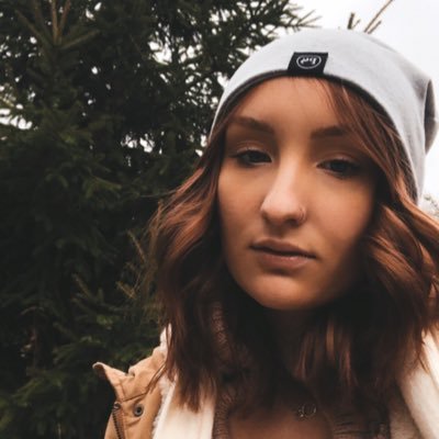 courtney_sayre's profile picture. Thank you for existing.