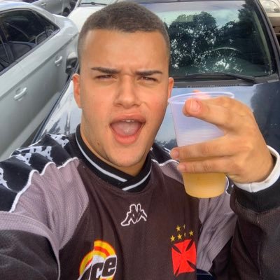 MatheusEscadas's profile picture. insta: matheusescadas