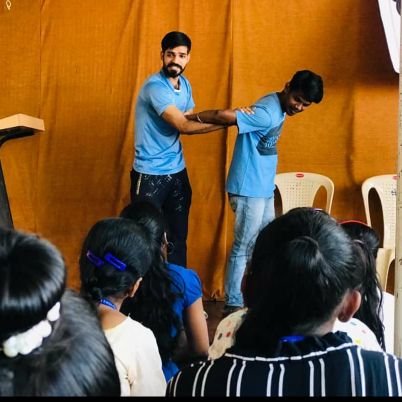 vimlesh_tiwari_'s profile picture. MMA..
Kickboxing.
Boxing.....
Self defence...Trainer and learner😍            Insta- woh_muchh_walaaa_ladkaaaa