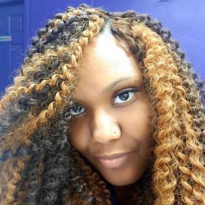 DeeVa_Dee_'s profile picture. #ELEVATORS mixtape droppin soon #staytuned #1stmixtape 🤧🥵