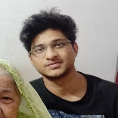 ivamshky's profile picture. oxymoron.