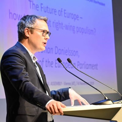 johandanielsson's profile picture. Socialdemokrat. Europaparlamentariker.