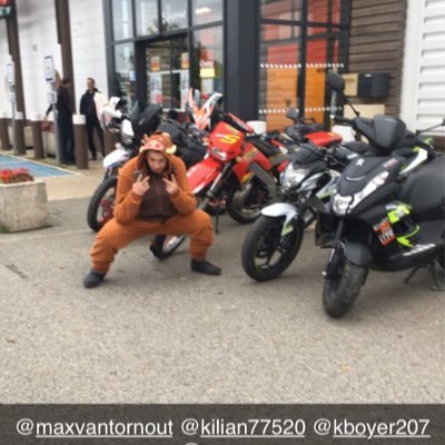 ECollange's profile picture. 👻 thecrosseur👻