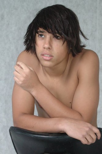 THI PINHEIRO 3 3 3 3
Twitter feito para o modelo mais lindo e perfeito =*

dona@lelecolor