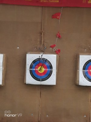 Ry9avtcVQ5kgsBr's profile picture. 真当别人是傻子，真假消息分不清？wc，推特上怎么这么多傻子