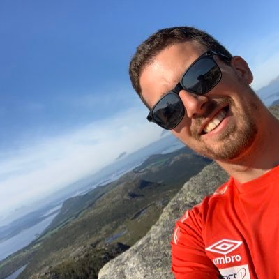 | AFC Ajax | Oranje | Tottenham Hotspur | Viking FK | Teacher | Speaking: Dutch, Norwegian and English