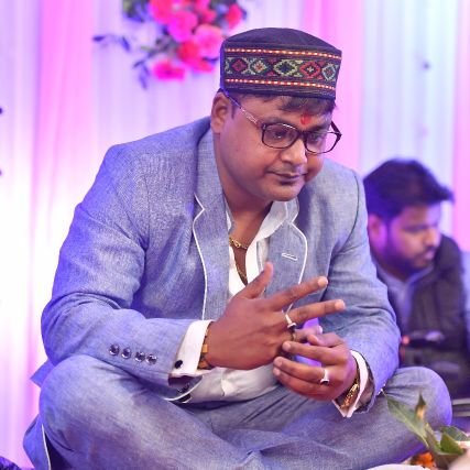 pravesh086's profile picture. 