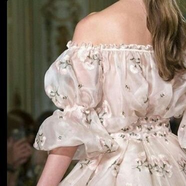 VnJgeVjlGkvZ1s4's profile picture. 