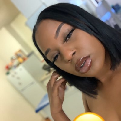 23💄slim thick chick 👑 💎 yes meet ups , FACETIME , dms open cashapp only ( meet requires $30 deposit upfront no exceptions )