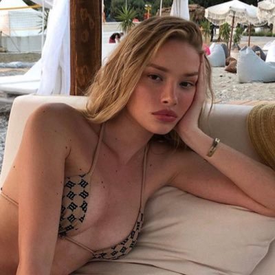 hvlltica's profile picture. her.