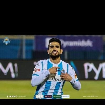 بيراميدز