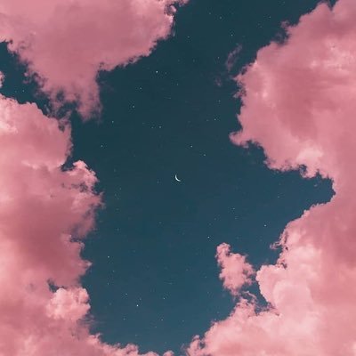 ourrelatablee's profile picture. 