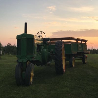 Wea Creek Orchard is a family-owned orchard and event venue located in Lafayette, Indiana