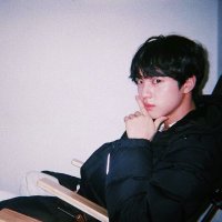 A n t o ⟭⟬ 🇦🇷 7 💜 김석진(@Aantonella26) 's Twitter Profileg