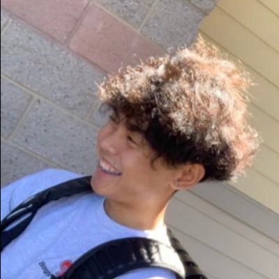 Adriell215's profile picture. 