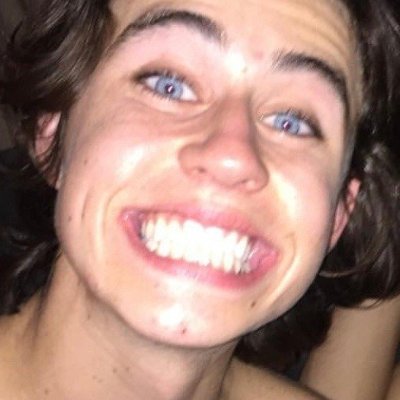 staytripping247's profile picture. RP