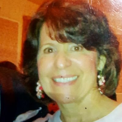 HS English teacher, Dept. Chair (ret.), mediocre golfer, somewhat better bowler. Thoughtful, informed voter, I listen to all sides & study the issues carefully.