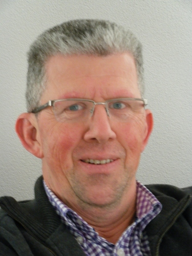 Scrummaster, Projectmanager en Proces Assuror,
Echtgenoot en Vader van 4 opgroeiende kinderen.