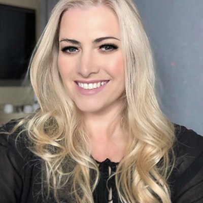 🎙️ Host of Property & Mortgage Insights
🏡 Helping Aussies buy smarter & live better
🌴 From FNQ to Sydney
🎧 New episodes weekly