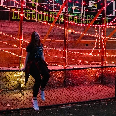 LaneyEubanks's profile picture. ~lax #25~
~musical artist~
~photographer~
~student films~
~💞🐻~