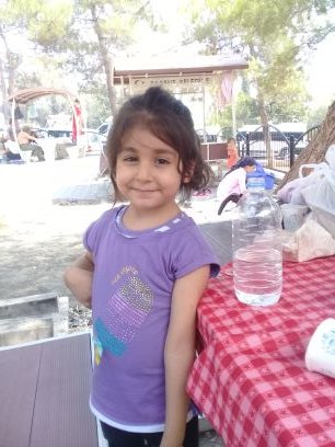 Davutmutlu11's profile picture. aile