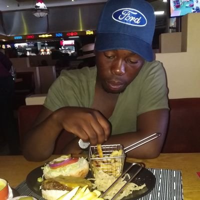 MoyanaNeo's profile picture. 