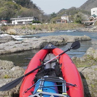 https://t.co/MqQcRCHmUl で、ほぼ毎日、新聞の社説一覧を上げています。
また記事へのツッコミや社説比較をしています。
川が増水時に河川ライブカメラ/水位情報( https://t.co/QN6A3BbXnj )をツイートします。