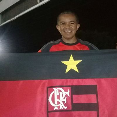 Gosto de fazer amizades e gosto de seguir todos ,esportes,games,trabalho siga que eu te sigo com muito alegria e amor .