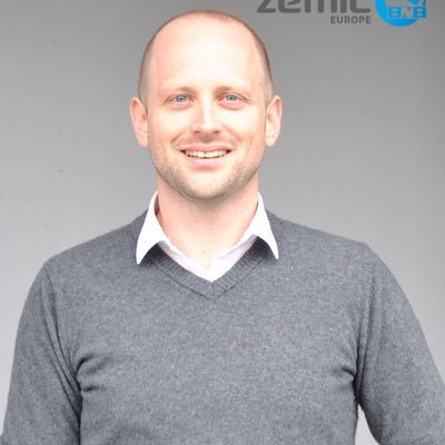 Born (1984) and living in Etten-Leur. Working as Marketing manager at Zemic Europe B.V.