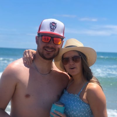 NC State Grad/Former NC State Football Equipment Manager/Sales Executive with UL LLC 1/2 of @TuffyTalkNow