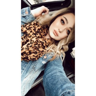 honestlylyndzie's profile picture. mother. you do you boo snapchat: Lyndzie_loo22 Instagram: itslyndziebish