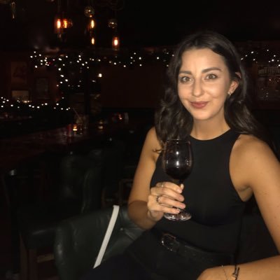 Profile Picture of Kim Magee  💍 (@KimEllenM) on Twitter