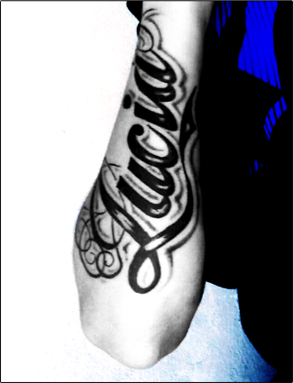 Magrelo0's profile picture. Com o tempo, você vai percebendo que para ser feliz com uma outra pessoa, você precisa, em primeiro lugar, não precisar dela.