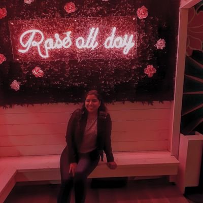 cachi_jho's profile picture. 保佑你是屁股 Me gustan la ropa de rayas.####