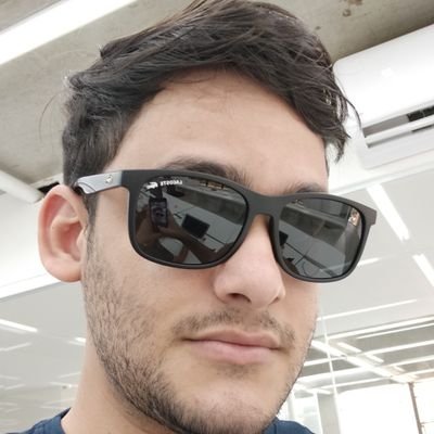 Lucas | Frontend developer
🌟 '95
⚙️ Mechatronics engineering
👫 Ana Larissa