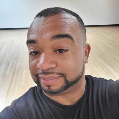 Performer, Stepping, Body percussionist, Teacher, Comic. Co-founder of Molodi(@molodilive) https://t.co/TPwg4KQ0Jf