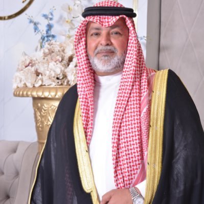 عليك باللي يلحق القول بـفعـآل والا الـردي خـله . وجـنب مسآره انشهد انـه مـآ كـذب واحـدٍ قـآل مـن لآ يعـدك ربـح عـده خسـآره .
