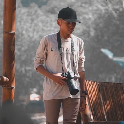 Terserah wes gatau caranya maen twitter:v