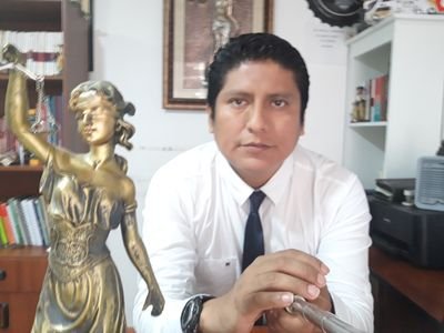 Abogado litigante Constitucionalista